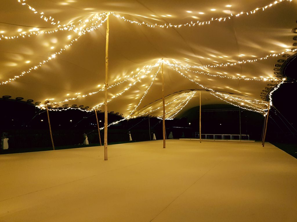 carpa beduina con luces led decorada